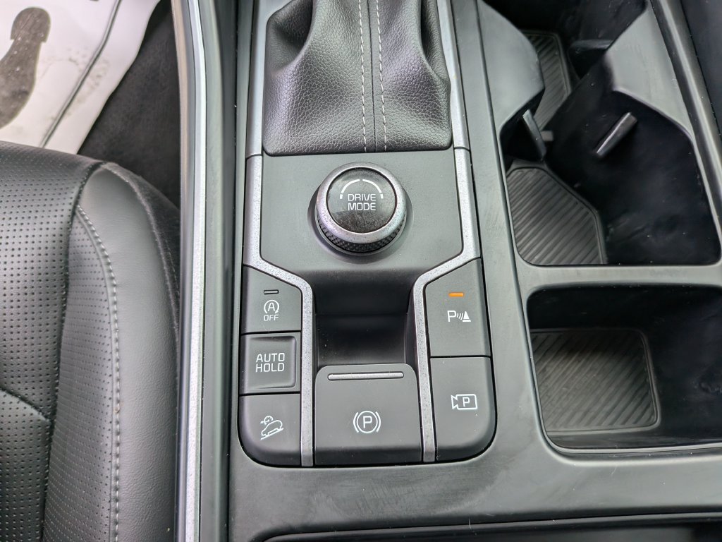 Certified 2026 Kia Sorento S w/ S Panoramic Sunroof Package FWD image 26