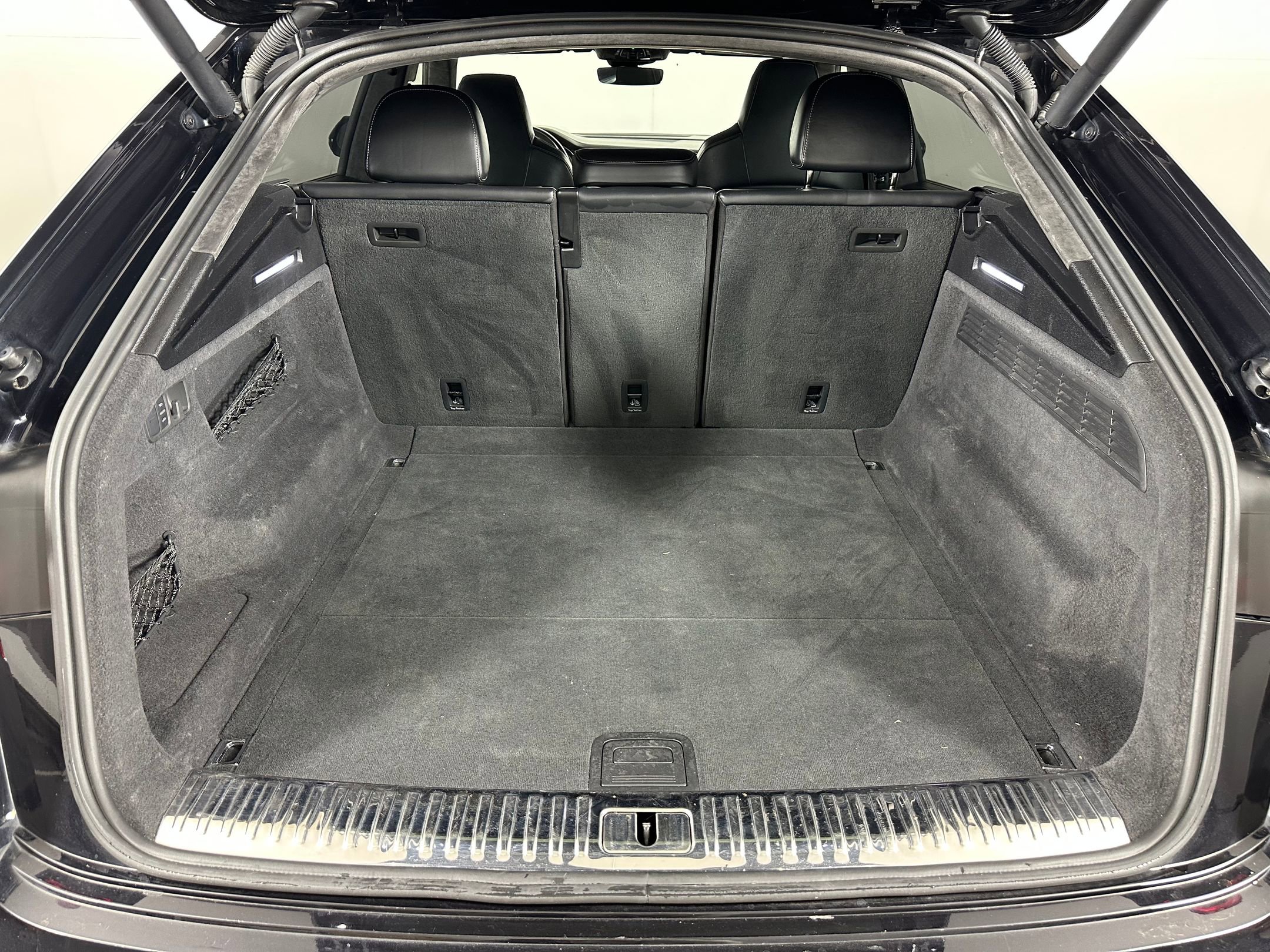 Used 2021 Audi SQ8 Premium Plus w/ Luxury Package image 28