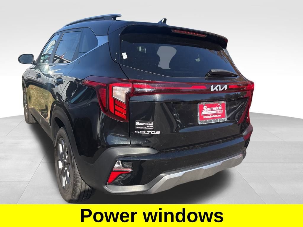 Used 2024 Kia Seltos S image 16