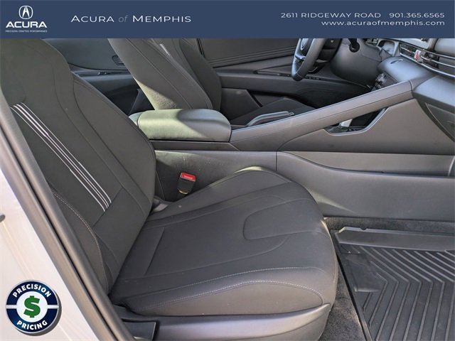 Used 2025 Hyundai Elantra Sport image 29