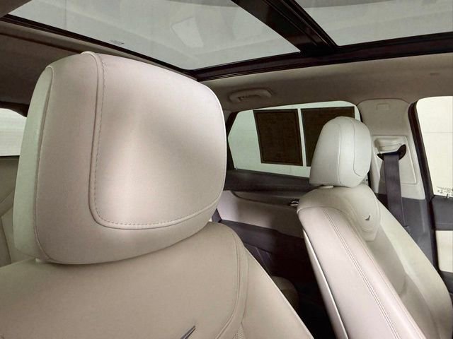 Used 2020 Cadillac XT5 Premium Luxury FWD image 32