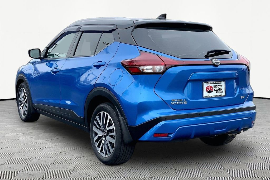 Used 2023 Nissan Kicks SV image 4