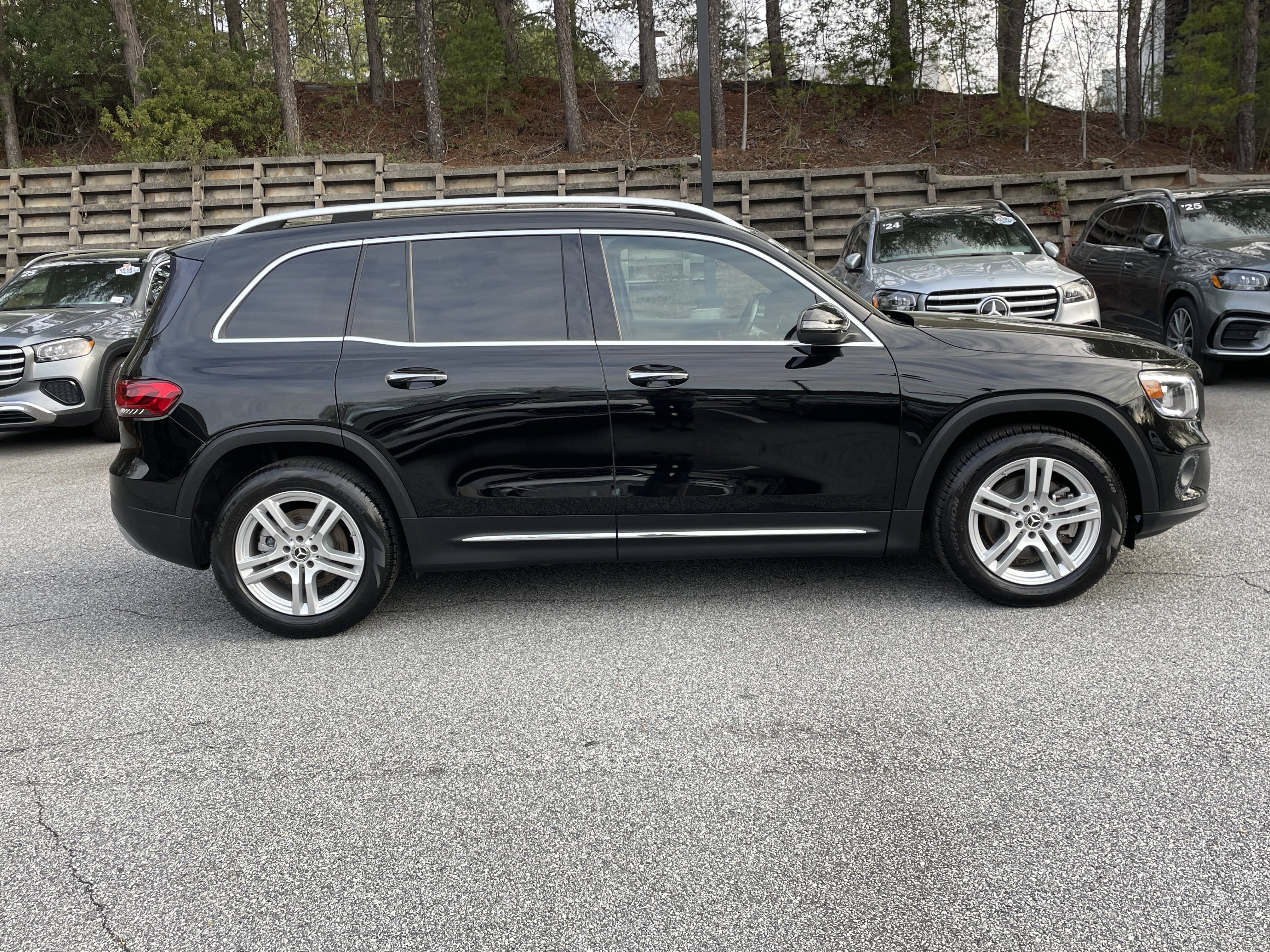 Certified 2022 Mercedes-Benz GLB 250 4MATIC image 5