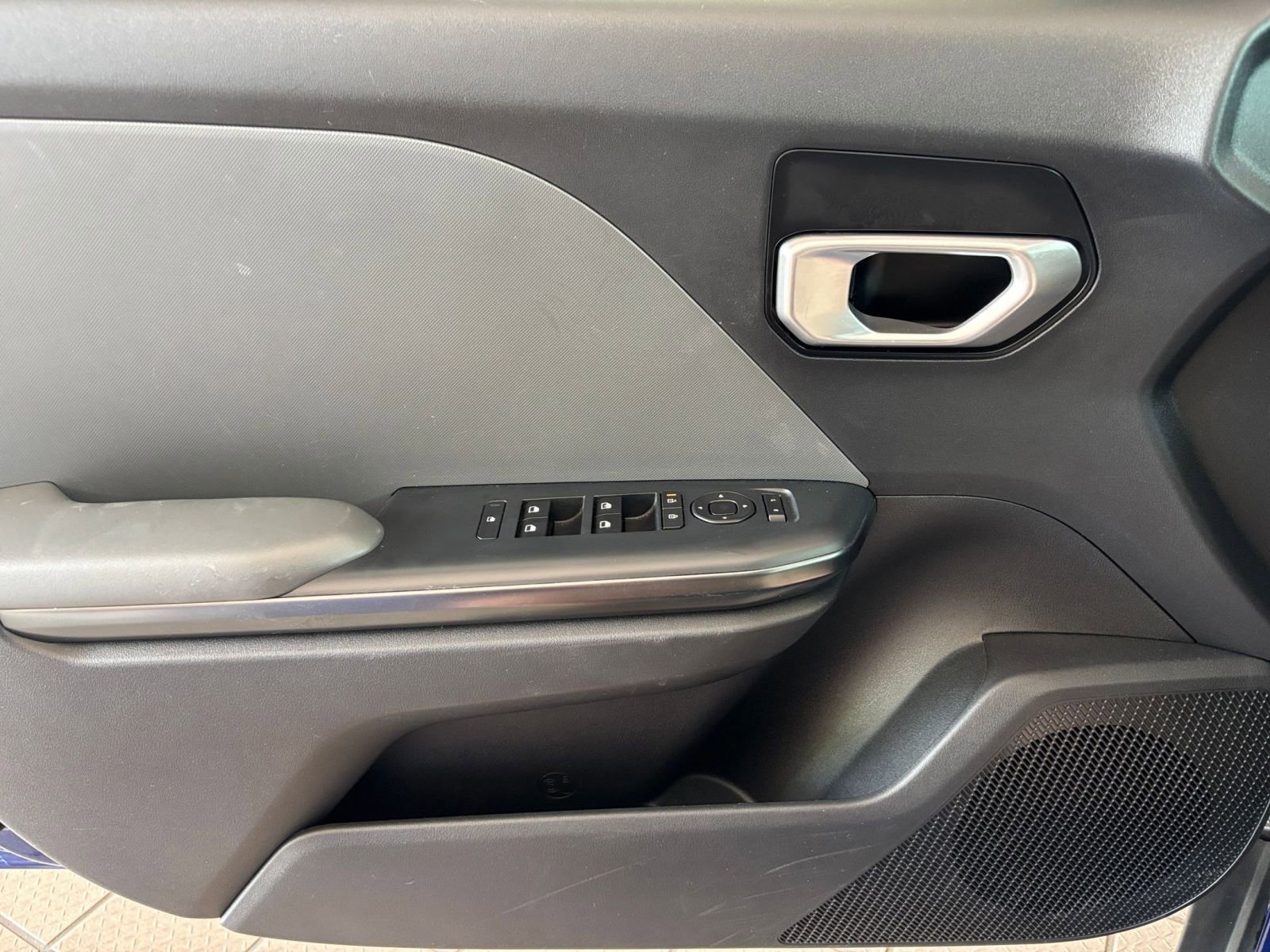 Used 2025 Kia K4 FWD image 18