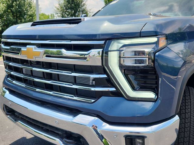 New 2026 Chevrolet Silverado 3500 LTZ w/ LTZ Plus Package AWD/4WD image 10