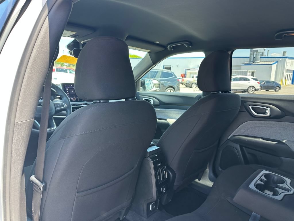 Used 2023 Jeep Compass Sport AWD/4WD image 11