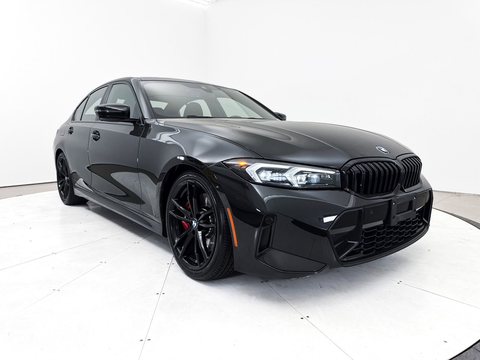 Used 2023 BMW 330i Sedan w/ M Sport Package RWD image 12