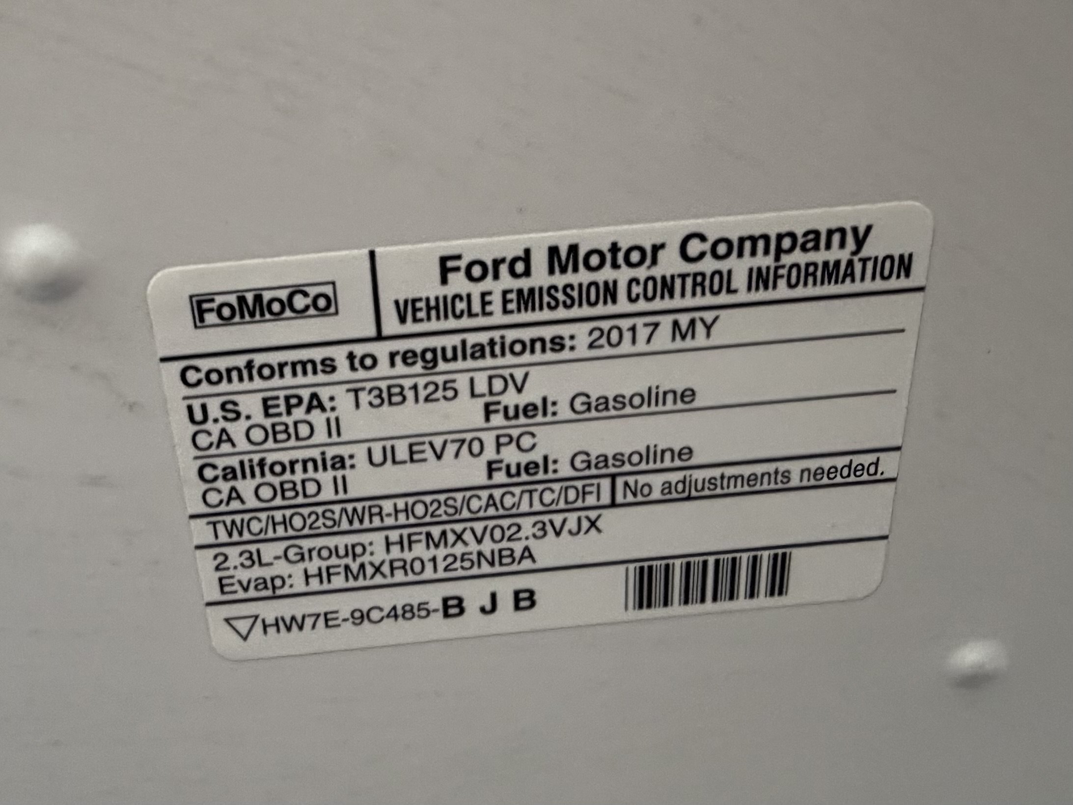 Used 2017 Ford Mustang Coupe RWD image 24