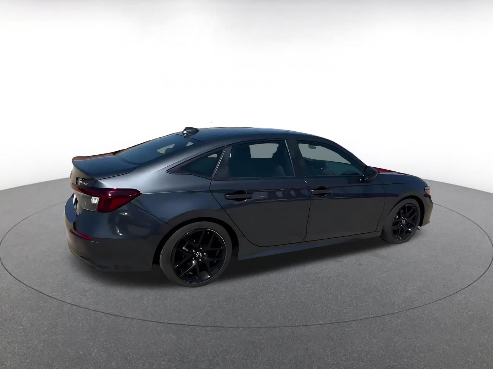 Used 2025 Honda Civic Sport image 15