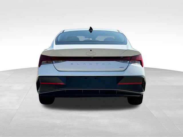 New 2025 Hyundai Elantra Limited image 6