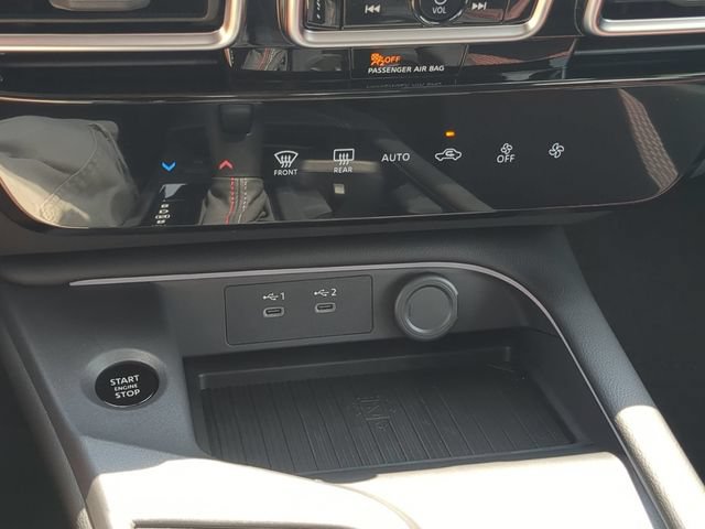 New 2026 Nissan Sentra SR w/ Floor Mat Package FWD image 20