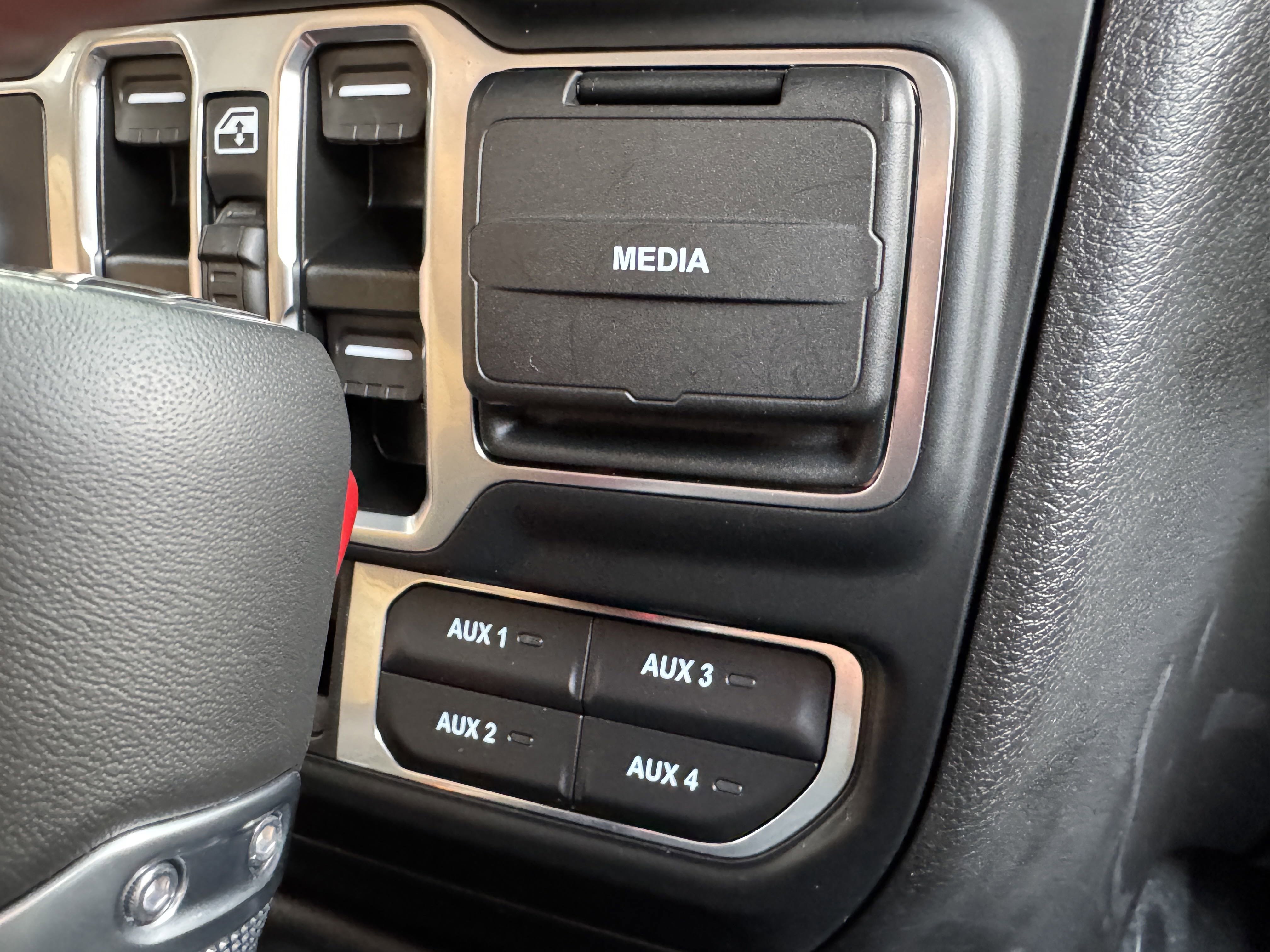 New 2024 Jeep Wrangler Sahara w/ Technology Group image 48