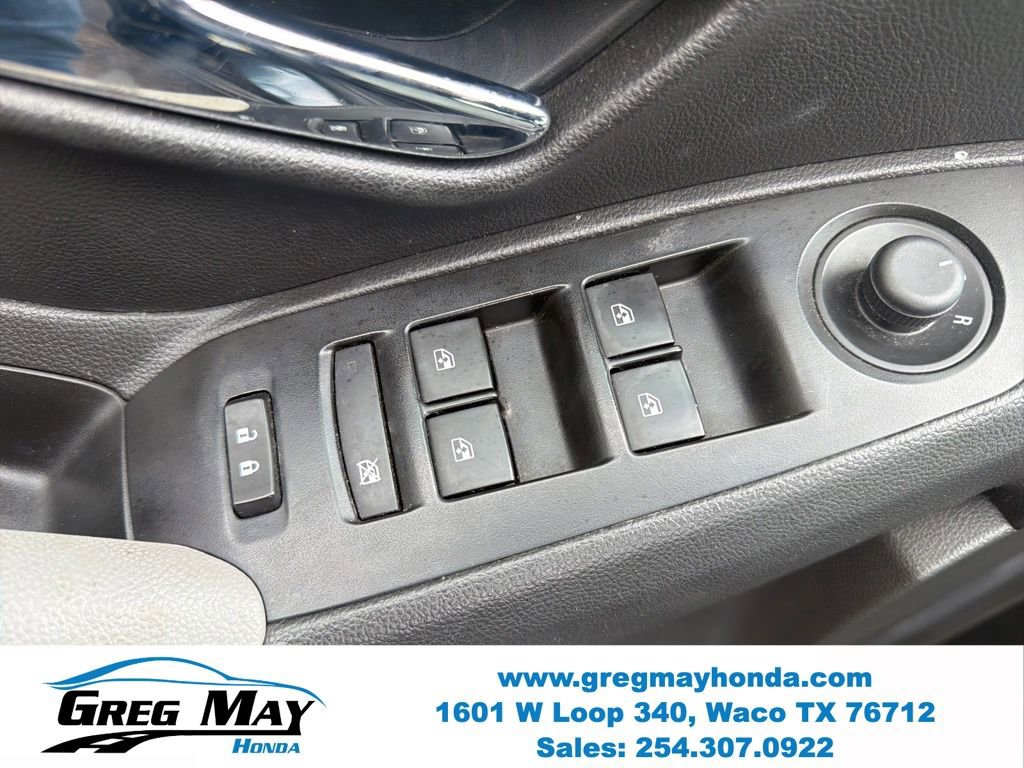 Used 2021 Chevrolet Trax LT w/ Premium Seat Package FWD image 10