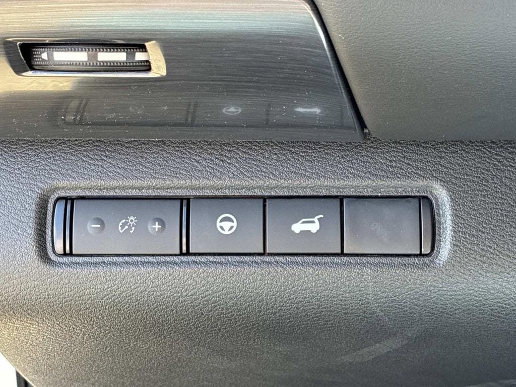 New 2026 Nissan Pathfinder SL AWD/4WD image 12