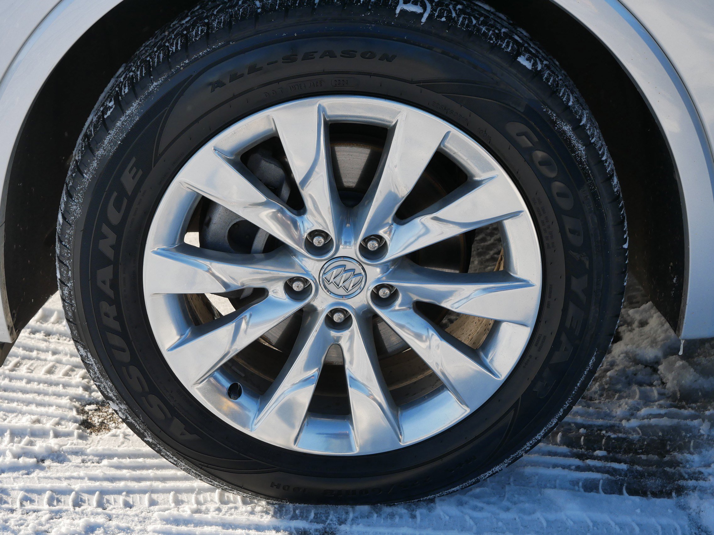 Used 2017 Buick Envision Essence w/ LPO, Cargo Package image 15