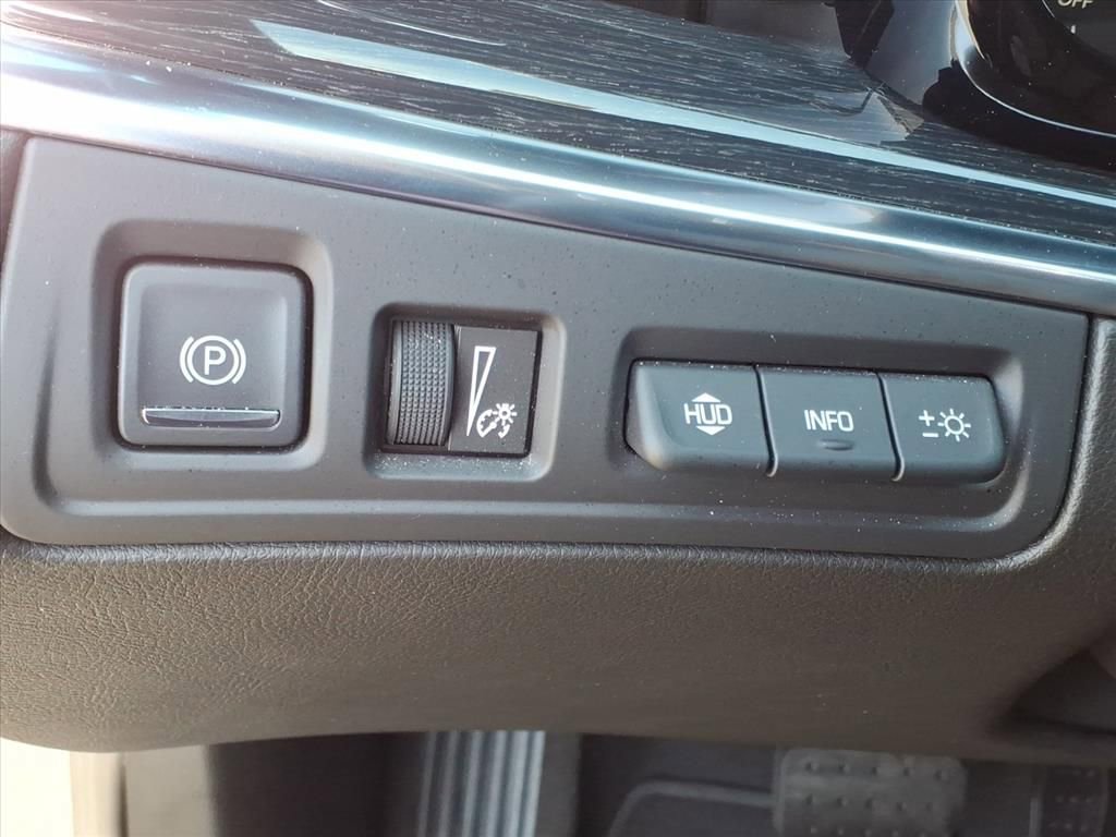 Used 2021 Cadillac XT5 Premium Luxury image 18