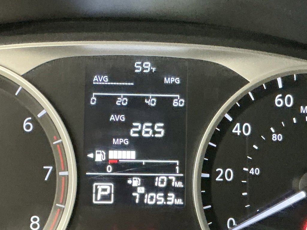 Used 2022 Nissan Versa S image 7