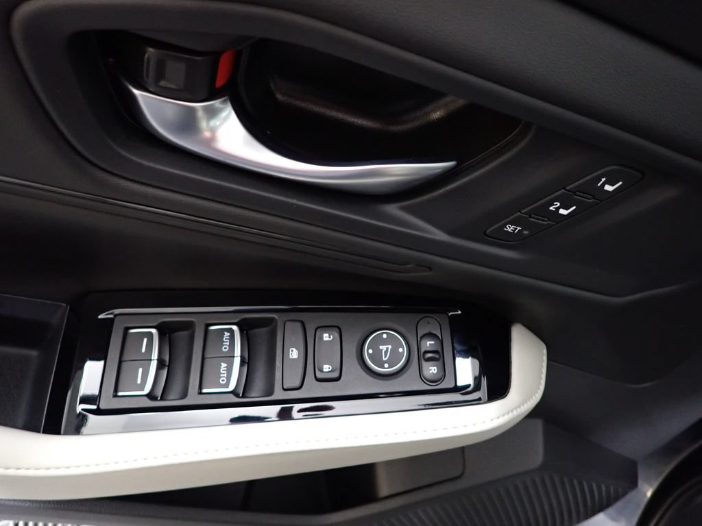 Used 2024 Honda Accord Touring image 25