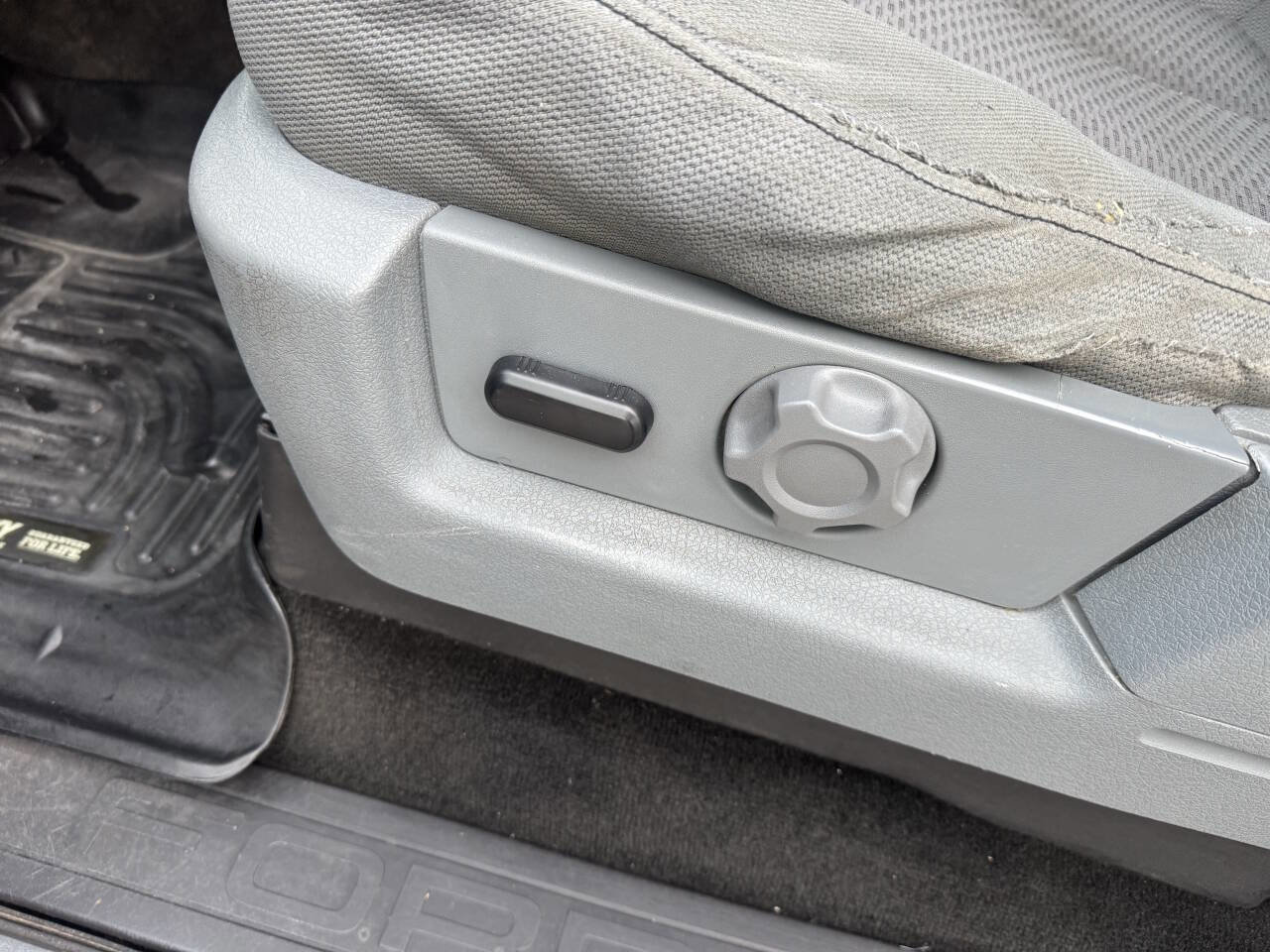 Used 2013 Ford F150 XLT w/ Luxury Equipment Group image 23