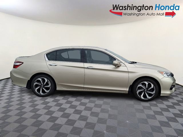 Certified 2017 Honda Accord EX-L image 7