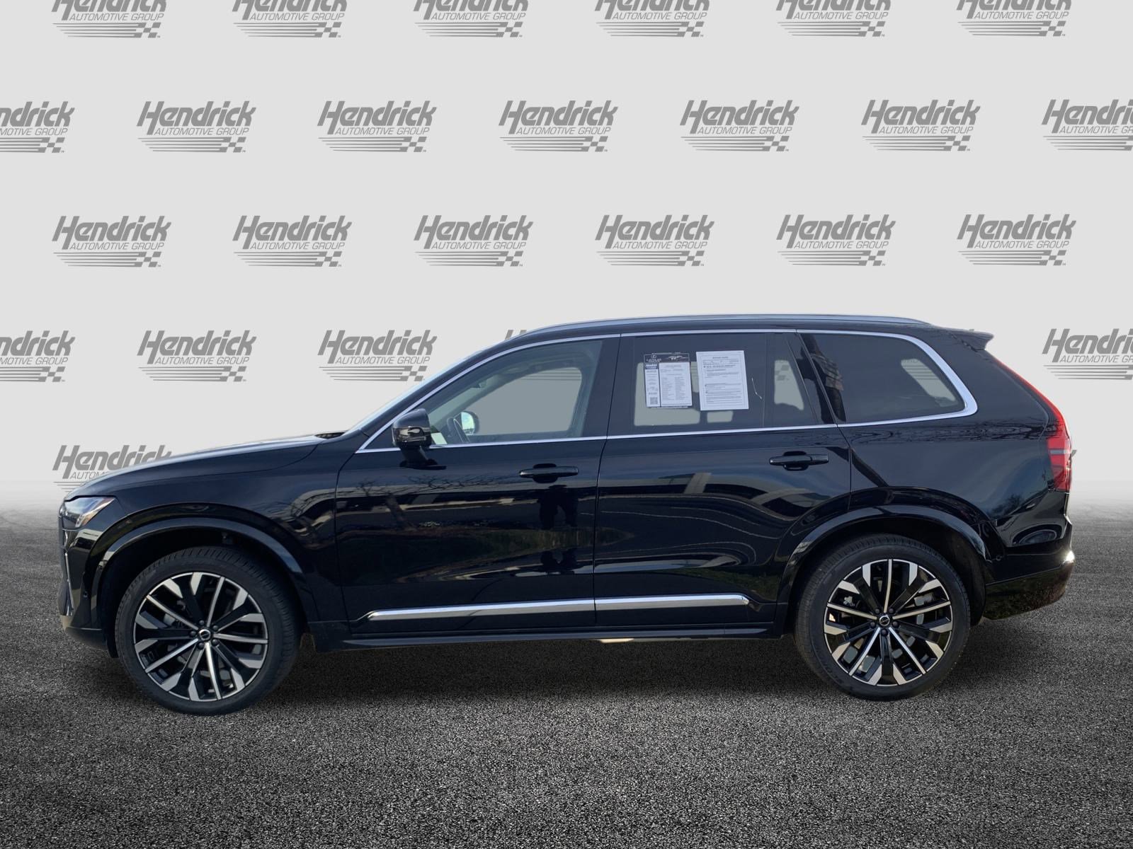Used 2025 Volvo XC90 B5 Plus image 7