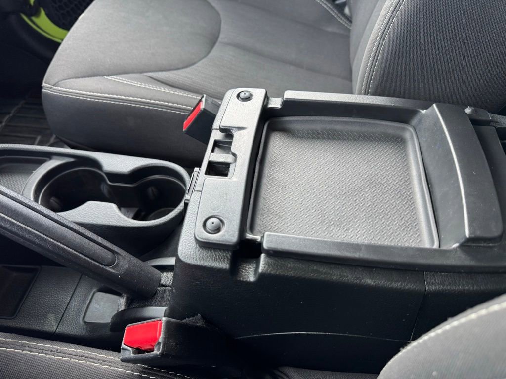 Certified 2016 Jeep Wrangler Unlimited Sahara w/ Connectivity Group image 20