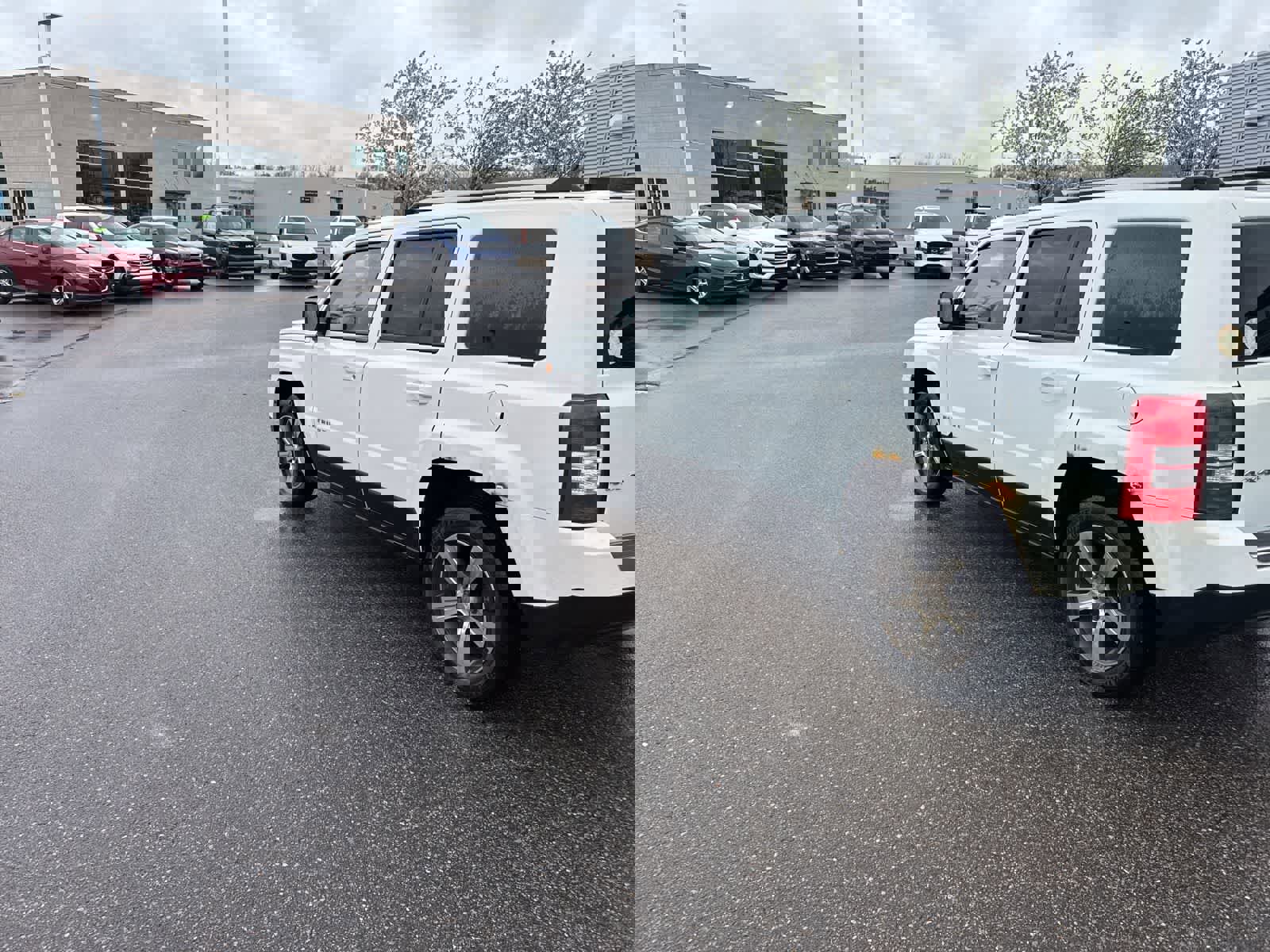 Used 2016 Jeep Patriot High Altitude image 6