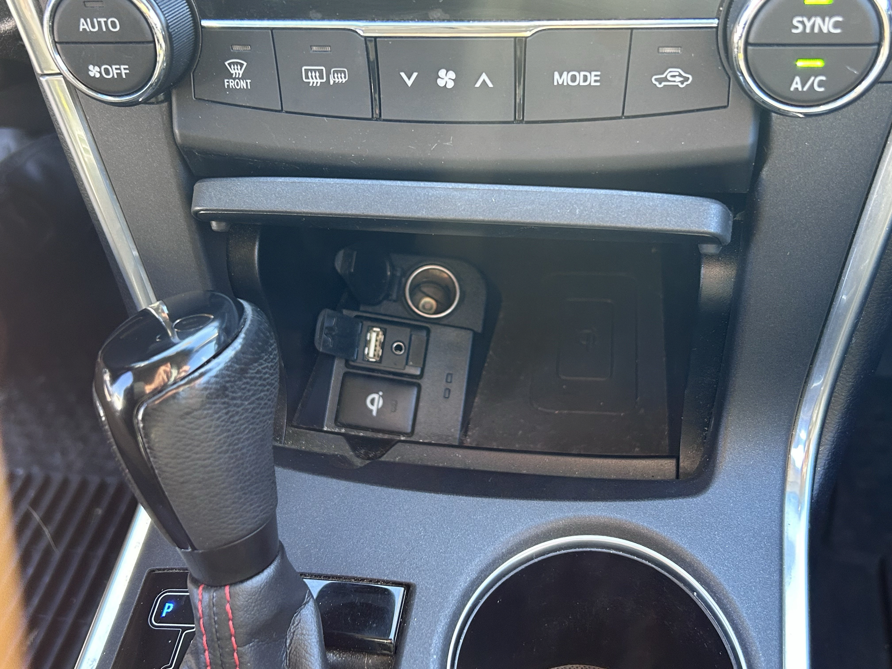 Used 2017 Toyota Camry FWD image 21
