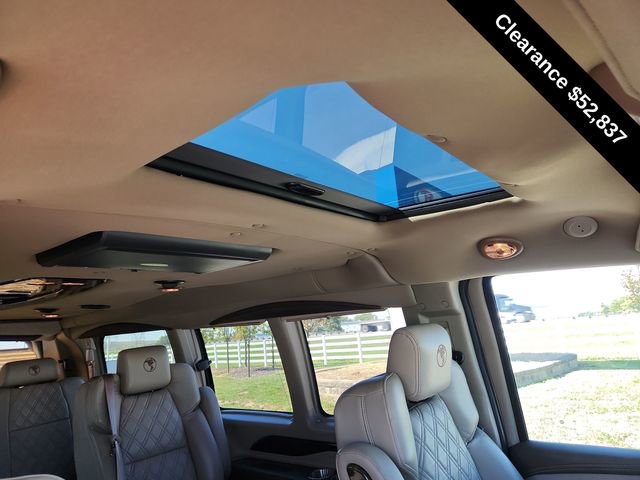 Used 2021 Chevrolet Express 2500 image 25