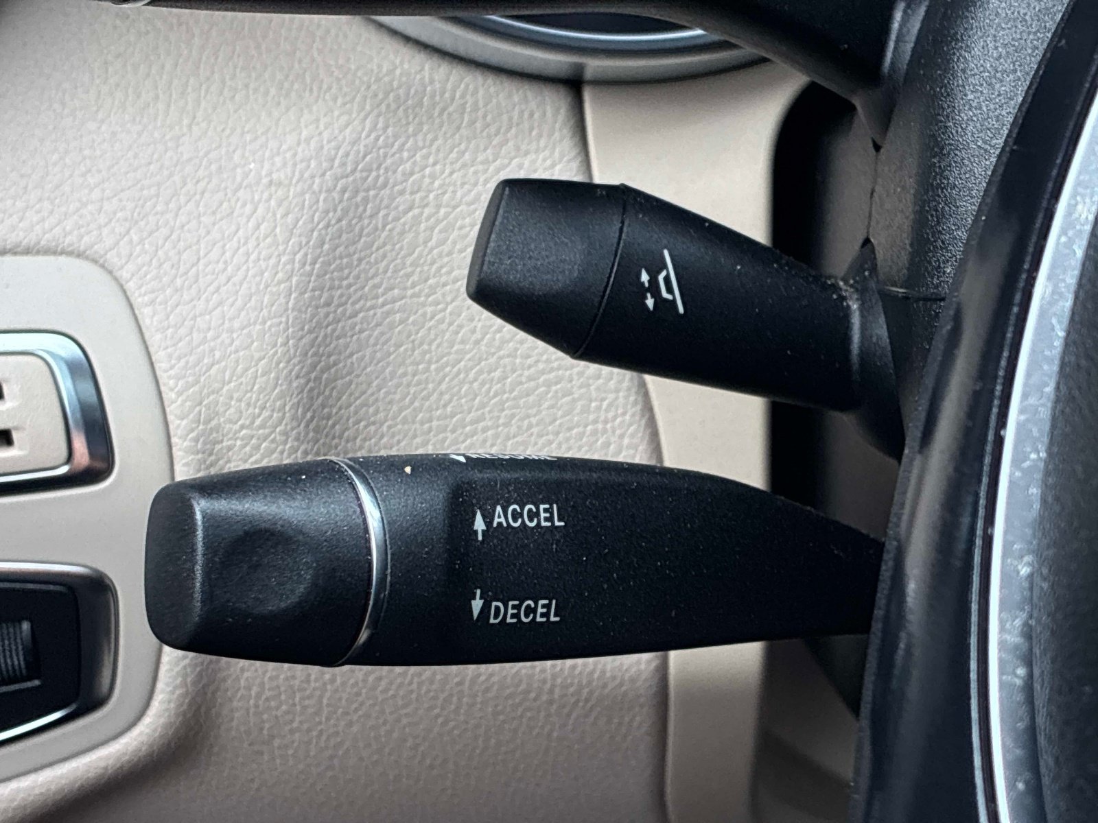 Used 2015 Mercedes-Benz C 300 4MATIC Sedan image 27