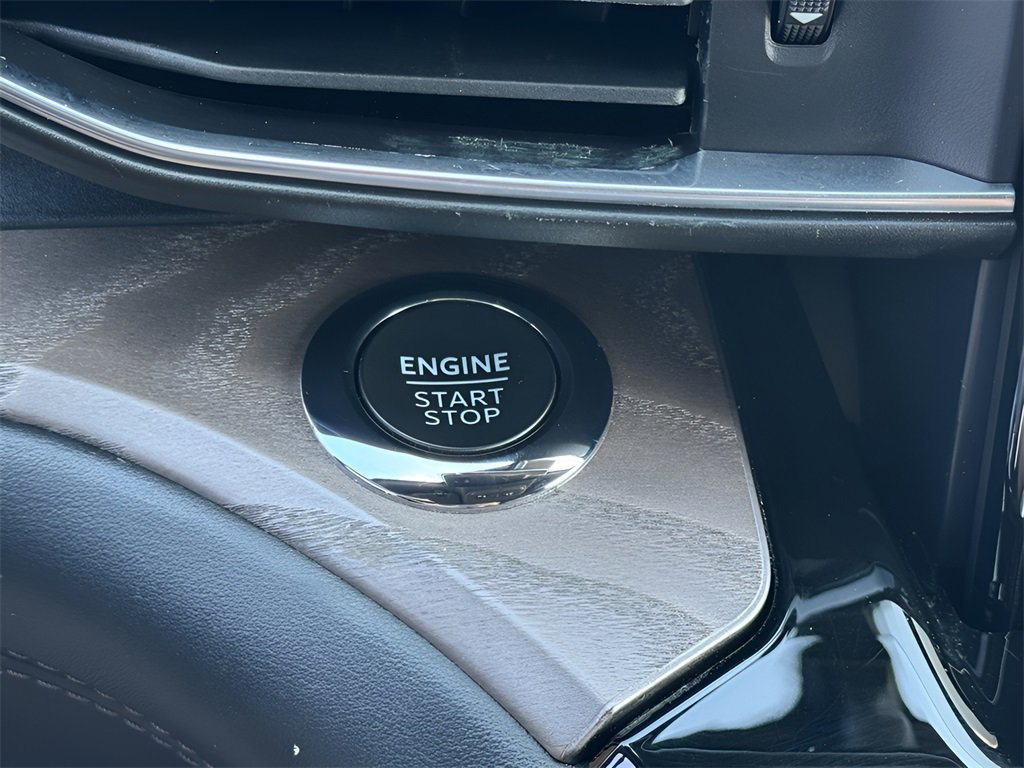 Used 2022 Ford Explorer Platinum w/ Equipment Group 601A image 18