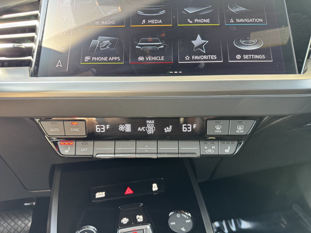 Used 2024 Audi Q4 e-tron Premium Plus w/ Premium Plus image 26
