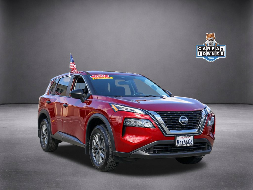 Used 2021 Nissan Rogue S FWD image 2