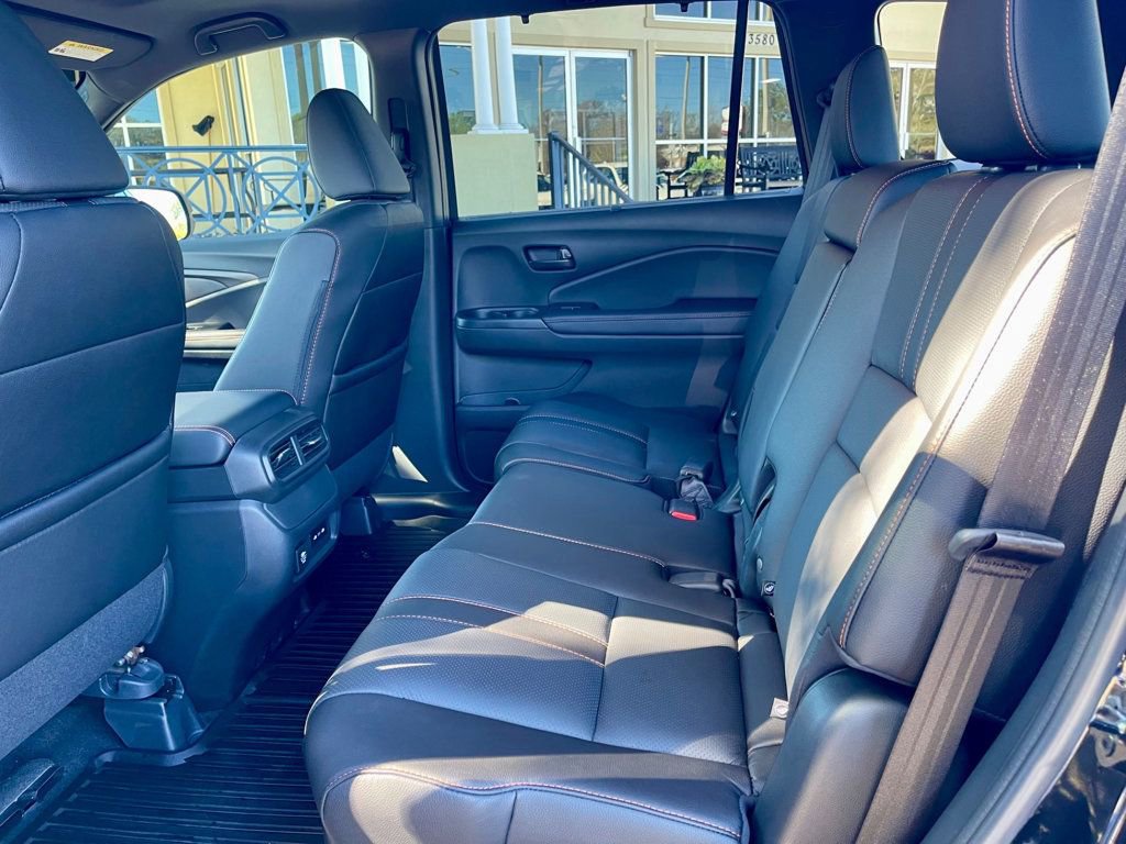 Used 2024 Honda Passport TrailSport image 12