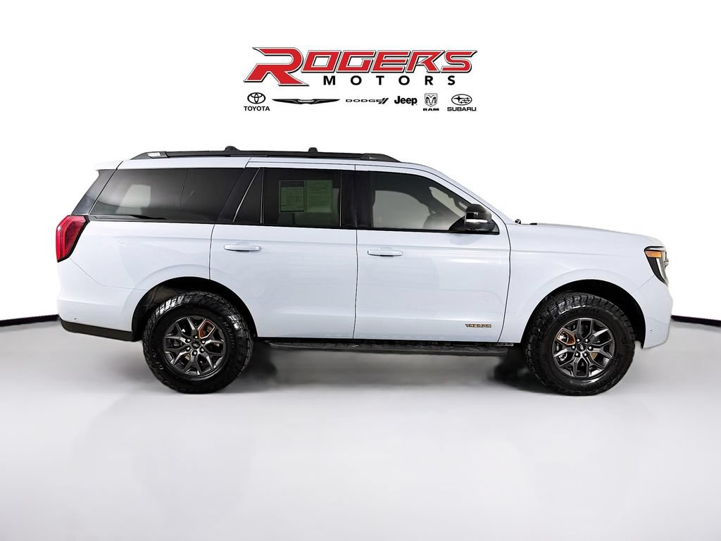 Used 2025 Ford Expedition Tremor AWD/4WD image 14