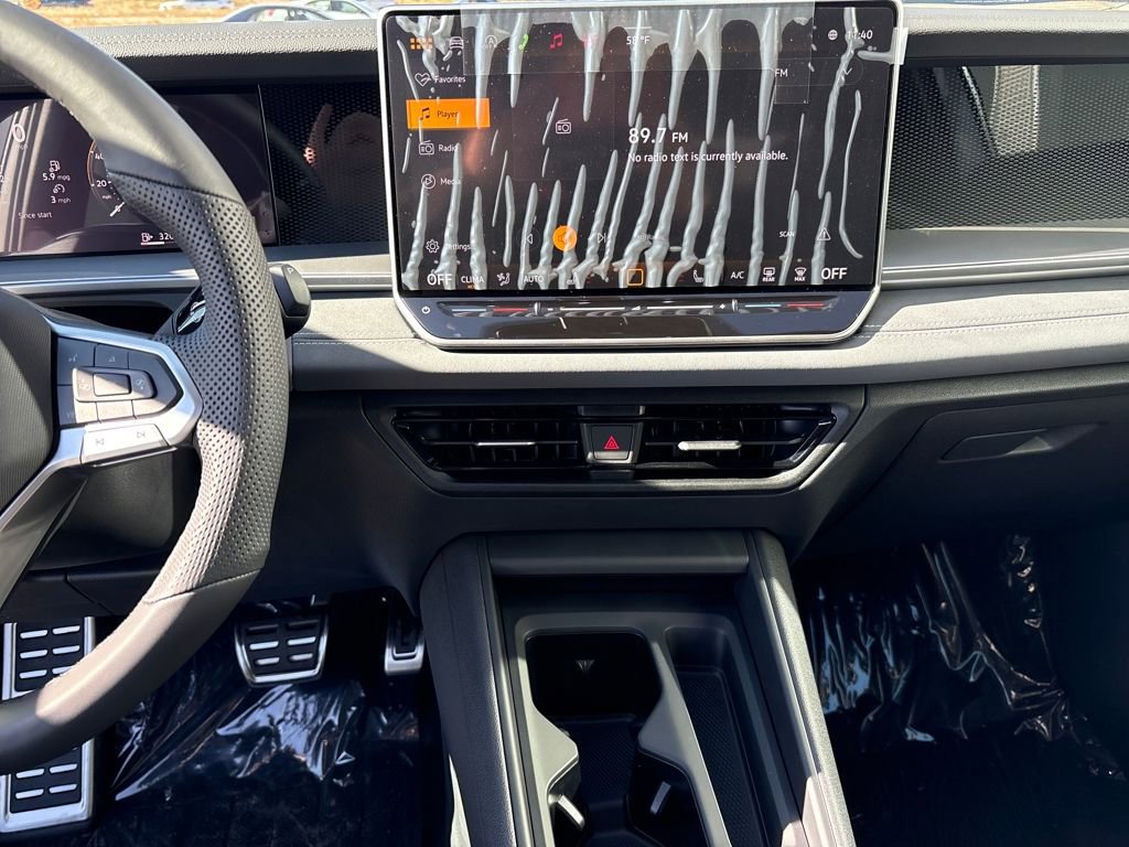 New 2026 Volkswagen Tiguan SE R-Line image 17