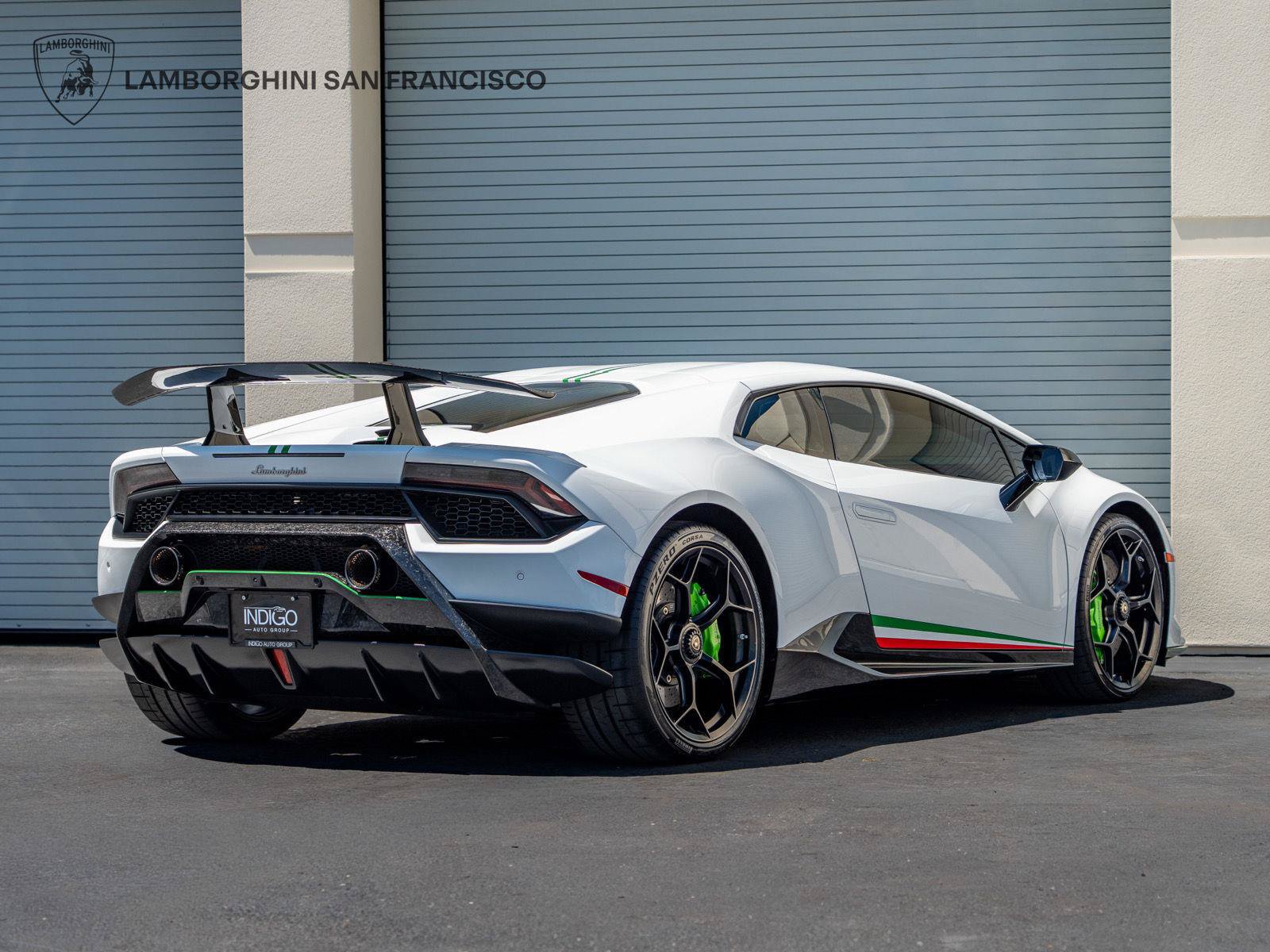Used 2018 Lamborghini Huracan Performante AWD/4WD image 6
