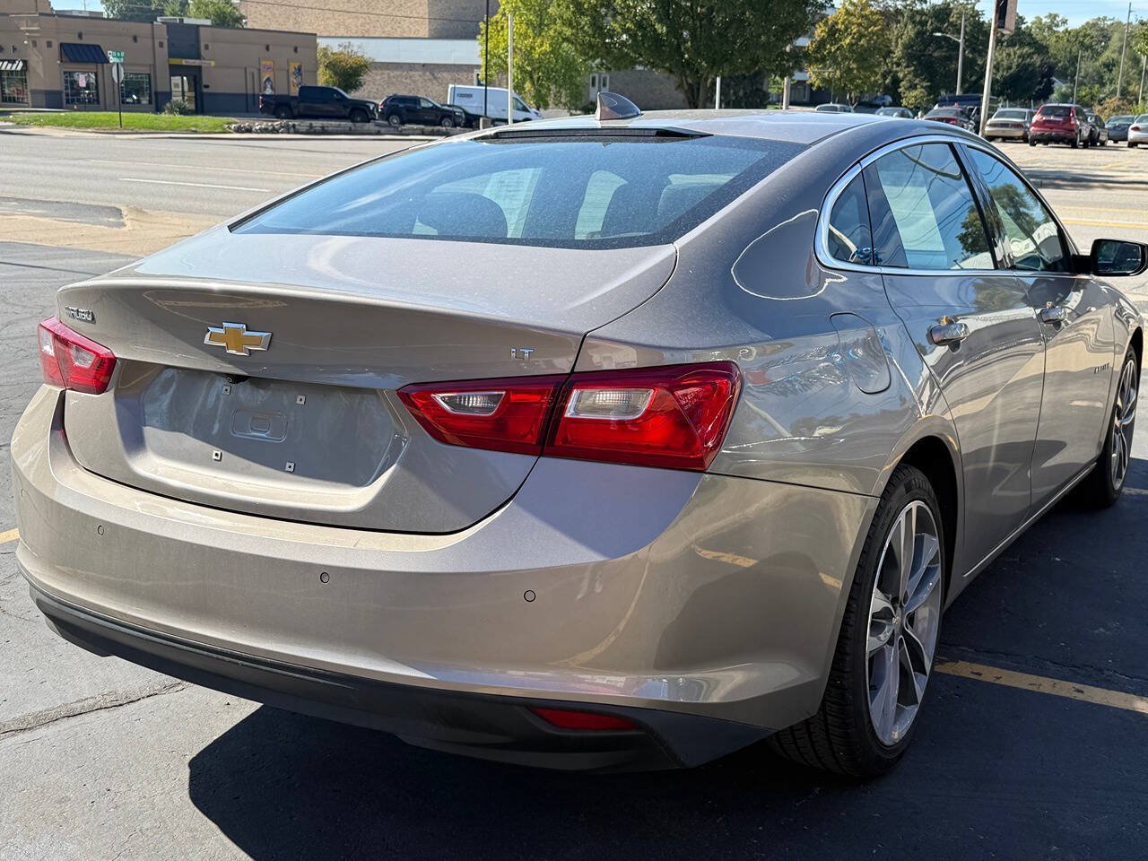 Used 2023 Chevrolet Malibu LT w/ Driver Confidence Package FWD image 7