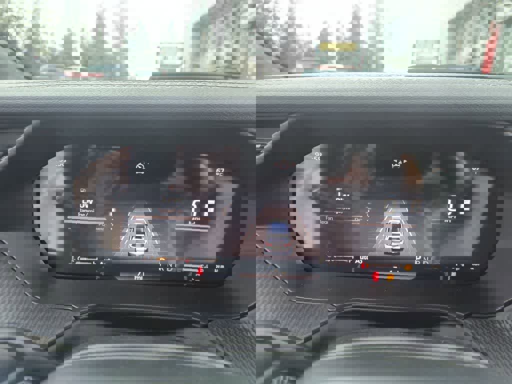 New 2026 Jeep Cherokee Overland w/ Trailer Tow Group image 15