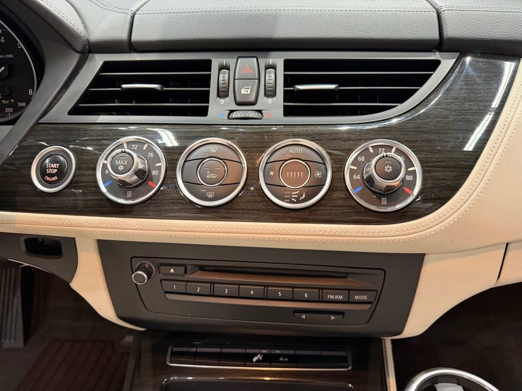 Used 2010 BMW Z4 sDrive35i image 44