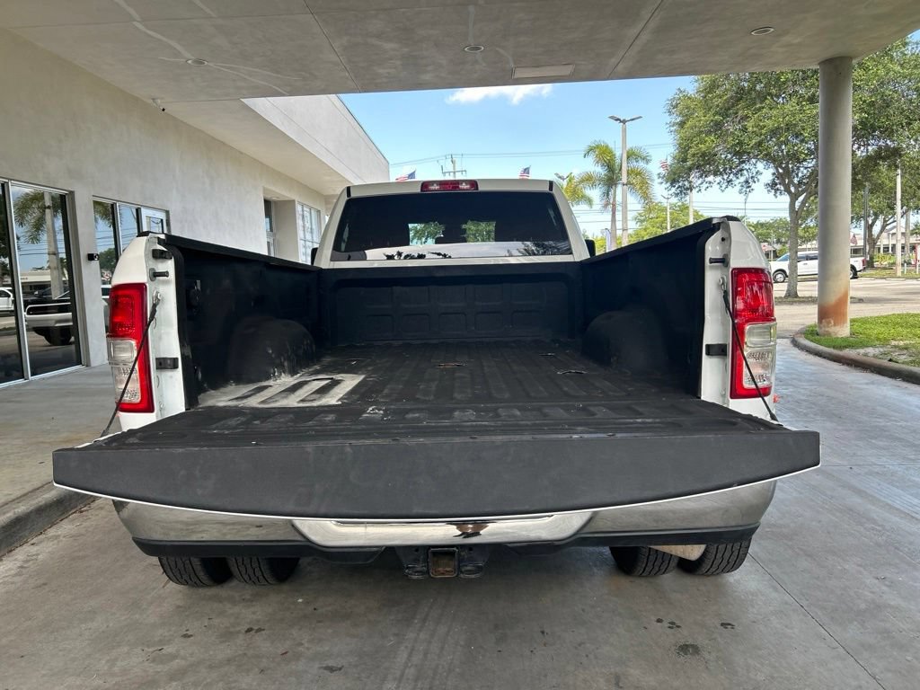 Used 2024 RAM 3500 Big Horn AWD/4WD image 36