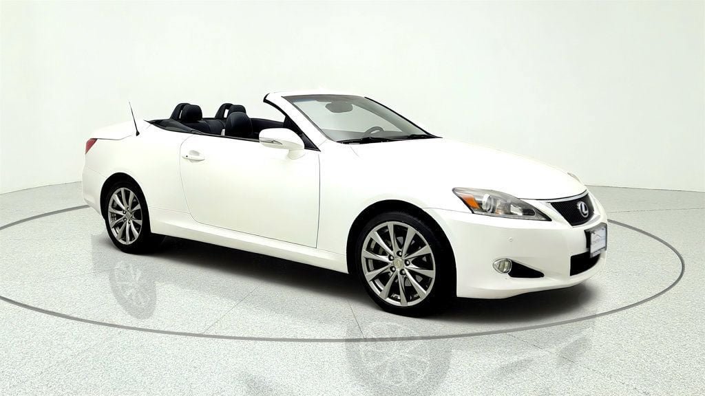 Used 2013 Lexus IS 250C w/ Luxury Pkg RWD image 3