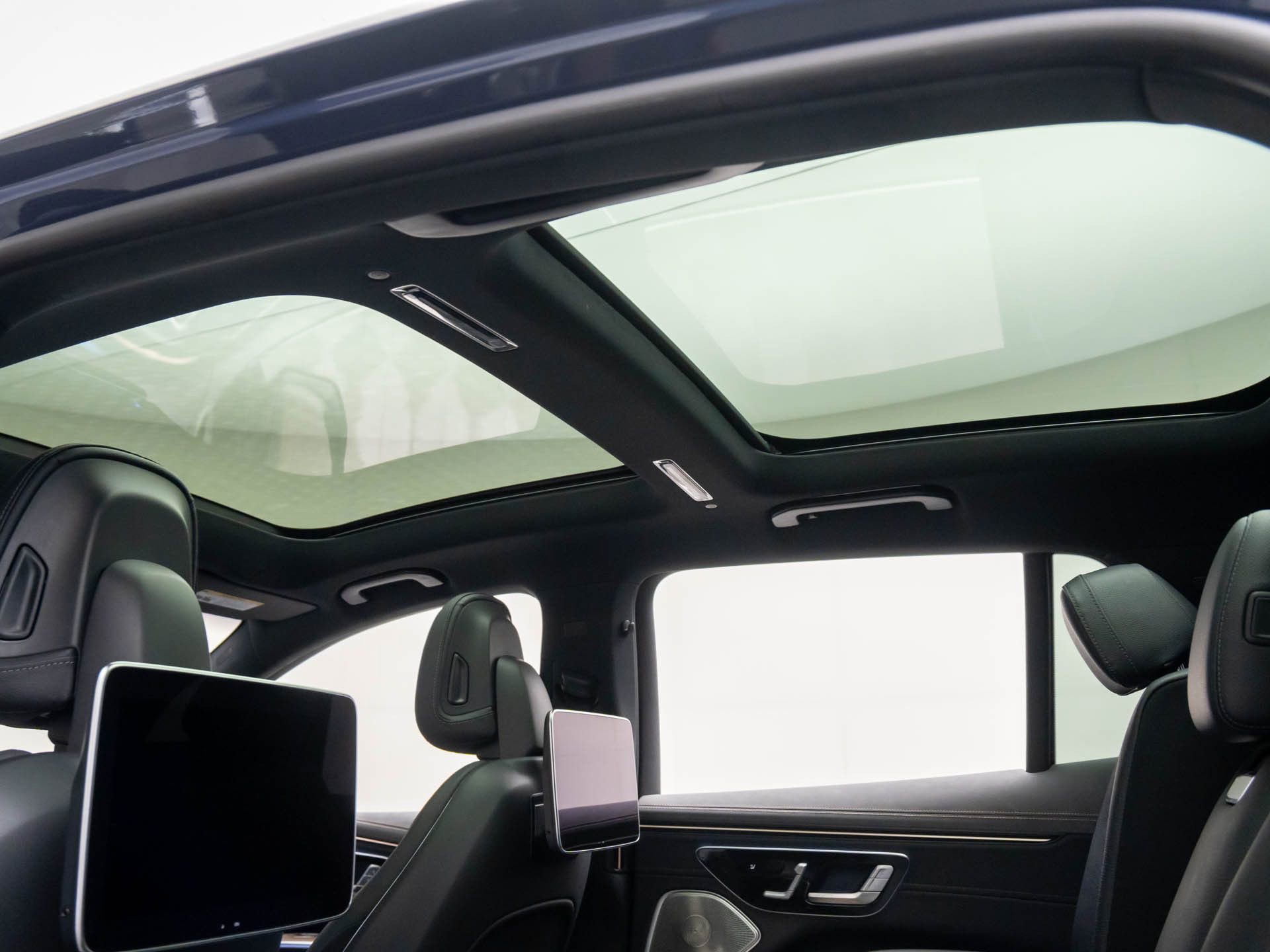 Certified 2023 Mercedes-Benz EQS 580 4MATIC SUV image 22