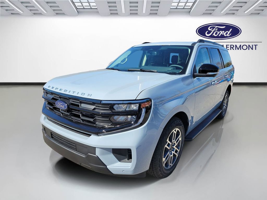 New 2026 Ford Expedition Active image 2