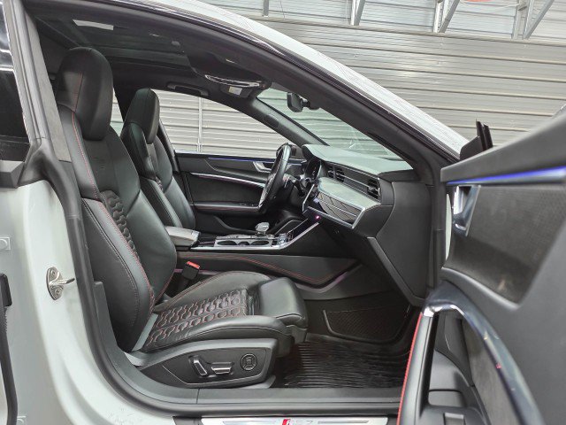 Used 2021 Audi RS 7 Sportback AWD/4WD image 16