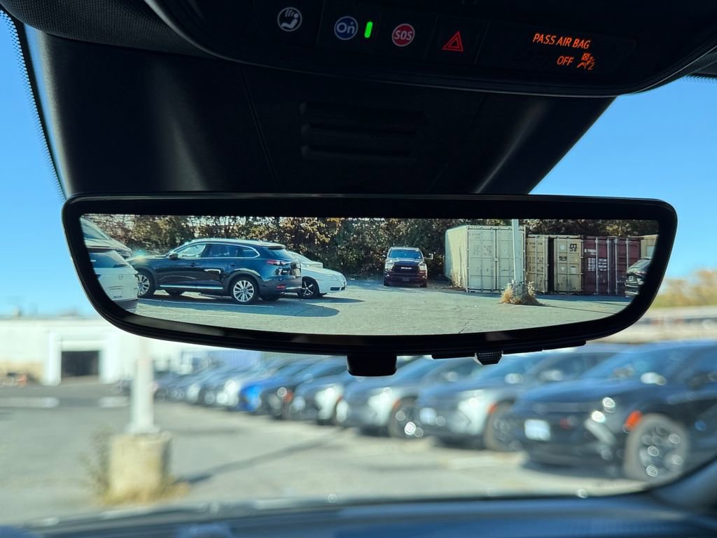 New 2026 Chevrolet Equinox EV LT image 18