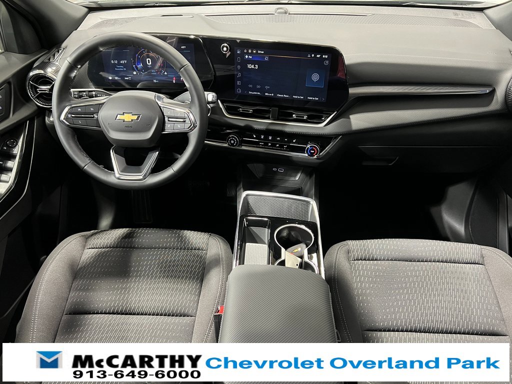Used 2025 Chevrolet Equinox LT image 24