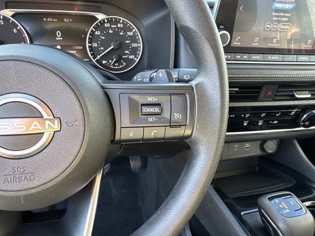 Used 2023 Nissan Rogue S image 28