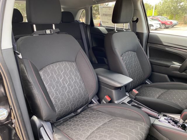 New 2026 Mitsubishi Outlander Sport LE AWD/4WD image 9