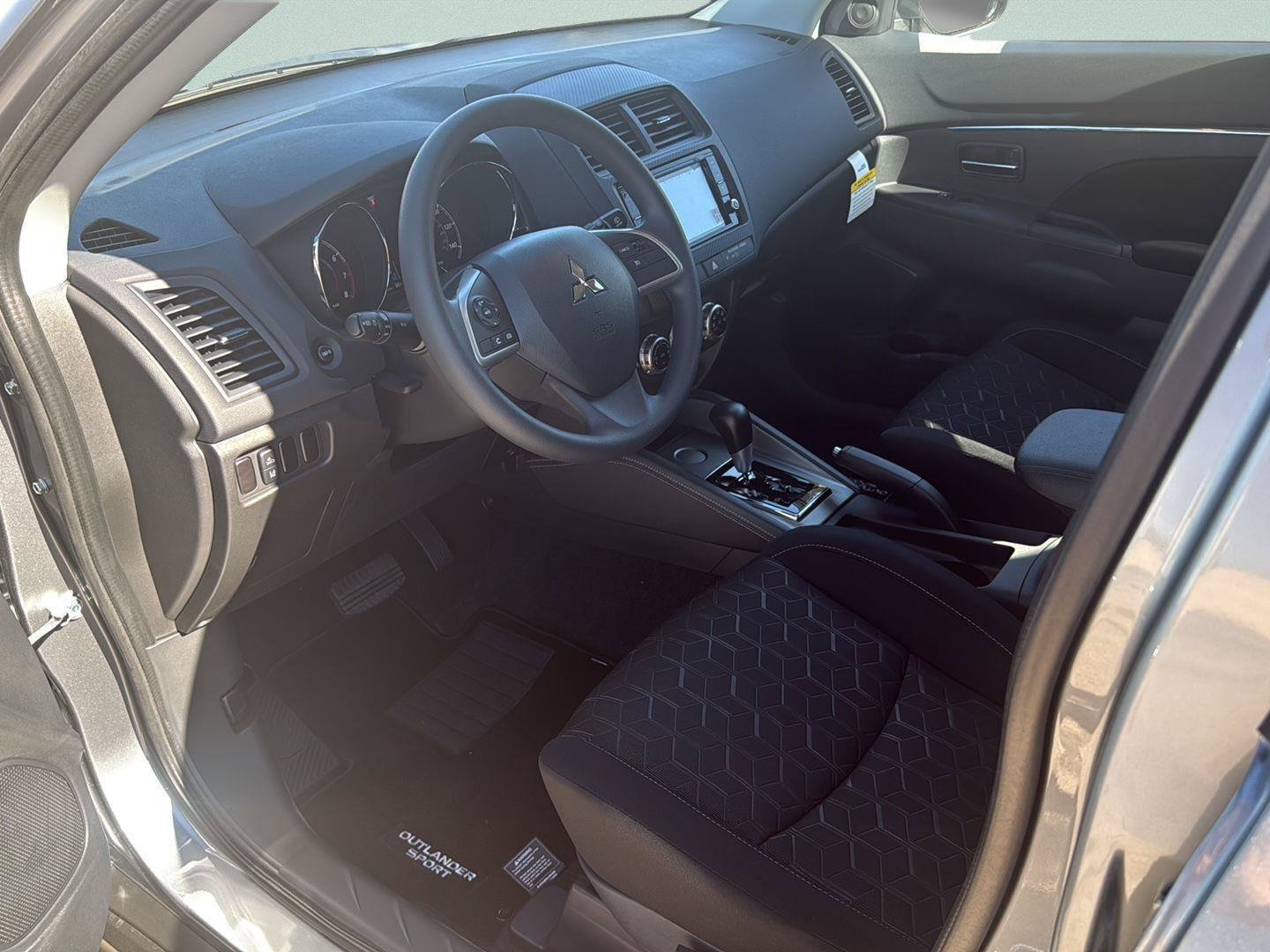 New 2027 Mitsubishi Outlander Sport FWD image 19